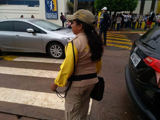 Fiscal da Agetran durante ação em escola da Capital. (Foto: Arquivo)