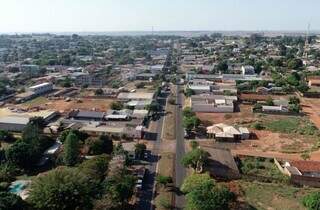 Imagem aérea da cidade de Itaquiraí, onde ocorreu o crime. (Foto: Divulgação)