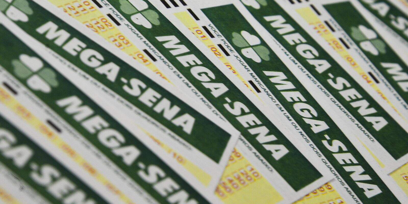 Mega-Sena acumulada pode pagar até R$ 115 milhões neste sábado
