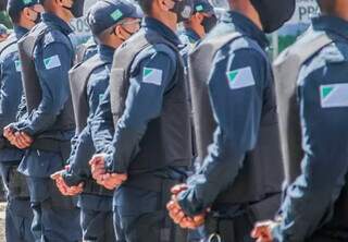 Policiais militares em formação na Capital (Foto: Marcos Maluf/Arquivo)