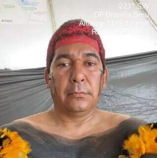 Empresário &#39;fantasiado&#39; de indígena durante as manifestações em Brasília (Foto: Divulgação/Redes Sociais)