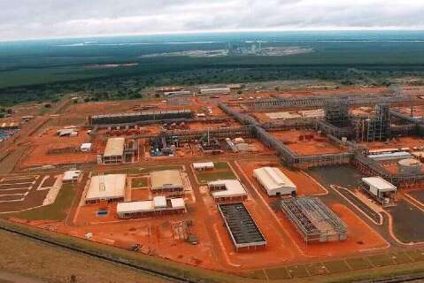 Governo espera obter amanhã decisão da Petrobras sobre fábrica