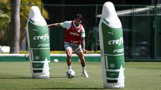 Zagueiro Gustavo Gómez em treinamento no CT do Palmeiras (Foto: Cesar Greco)