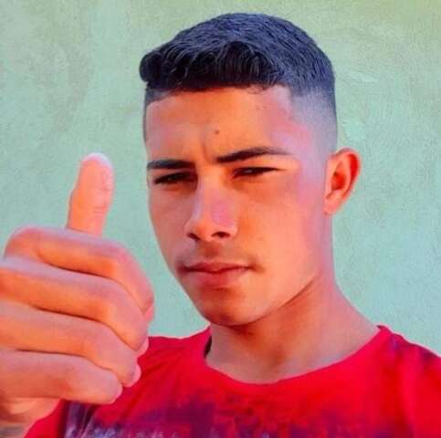 Jovem motociclista &eacute; assassinado na fronteira