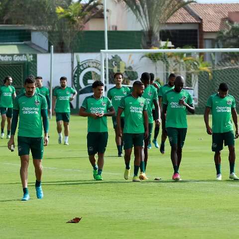 Brasileir&atilde;o fecha rodada com Goi&aacute;s x Athletico-PR nesta noite