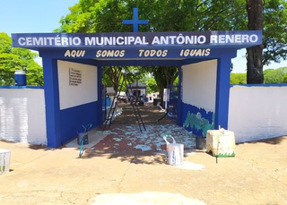 Fachada do Cemitério Municipal Antônio Renero, onde Sand foi sepultada (Foto: reprodução / prefeitura)