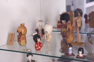 Coleção de bonecas japonesas da esposa de Edson, a dentista Claúdia. (Foto: Paulo Francis)