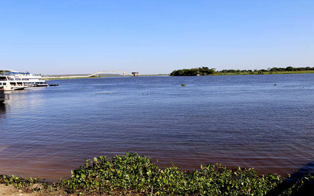 Rio Paraguai recua ap&oacute;s atingir maior n&iacute;vel em cinco anos