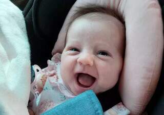 Alice Reis Conte, de apenas 2 meses e meio, em foto registrada pelos pais. (Foto: Arquivo de família)