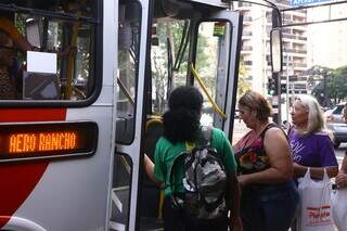 Acesso ao transporte público é um dos critérios do IBGE para o cálculo dos índices (Foto: Paulo Francis)