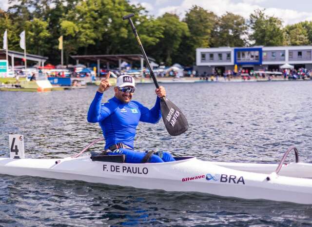 Cano&iacute;sta de MS conquista medalha de ouro em Campeonato Mundial 