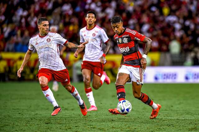 Flamengo e Internacional empatam em 0 a 0 em duelo no Maracan&atilde;