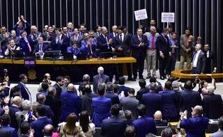 Deputados na sessão que aprovou a Reforma Tributária, este ano (Foto: Divulgação/Câmara dos Deputados)