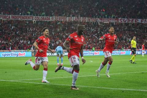 Inter bate Bolívar e volta a semifinal da Libertadores após 8 anos