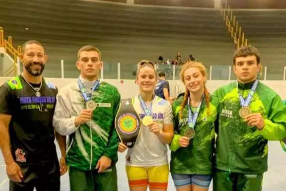 Lutadores de MS conquistam quatro medalhas no Brasileiro de Wrestling