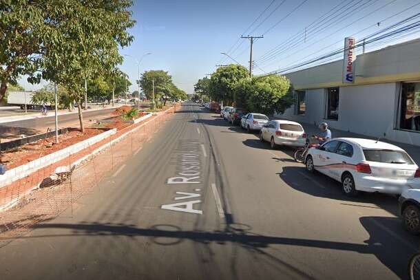 Crian&ccedil;a &eacute; raptada ao sair de escola e consegue escapar de caminhonete