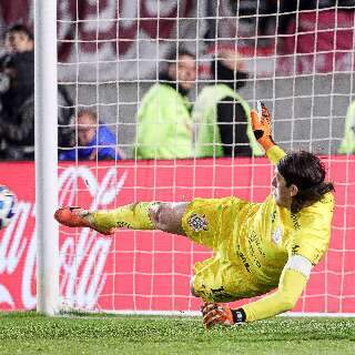 Corinthians vence Estudiantes e vai às semifinais da Sul-Americana