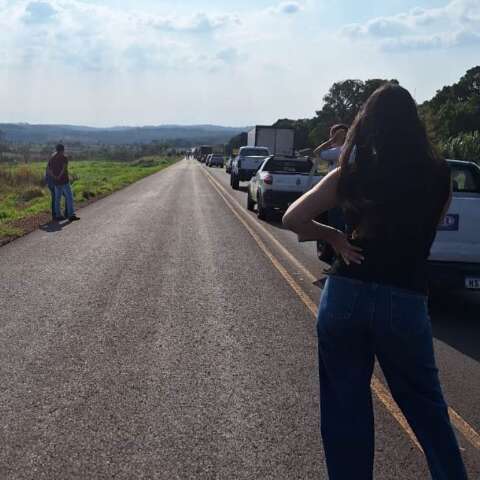 Protesto de ind&iacute;genas fecha rodovia contra o marco temporal