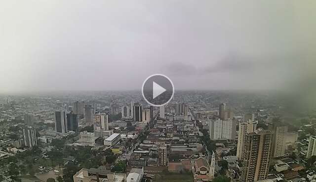 Em auge de tempestade, ventos alcan&ccedil;am quase 70 km/h na Capital