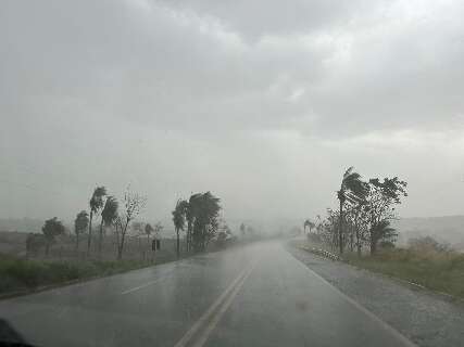 Sem danos registrados, chuva chega na região norte de Mato Grosso do Sul