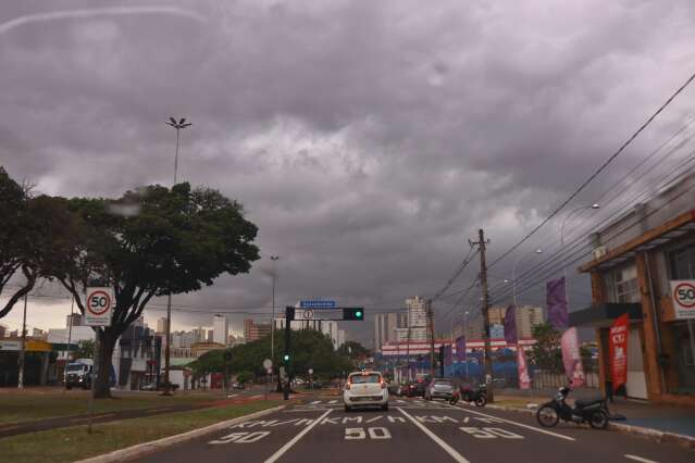 Com calor de 36&deg;C em MS, chuva retorna entre s&aacute;bado e domingo