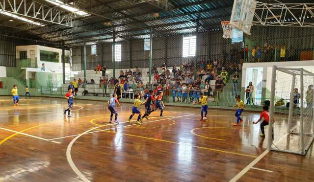 Copa de futsal de base ter&aacute; estreia de escolinha neste s&aacute;bado 