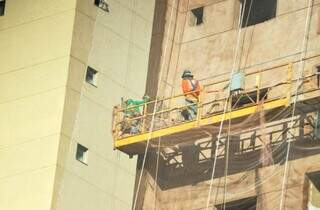 Três empresas pediram contratação de trabalhadores da construção civil (Foto: Álvaro Rezende)