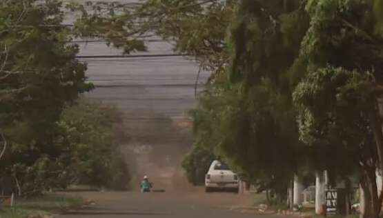 Passagem de frente fria traz ventania e promete mais chuva com queda de granizo