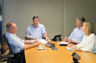 Equipe do governo durante reunião on-line com ministro (Foto: Divulgação/Governo MS)