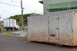 Ap&oacute;s acidentes em esquinas, moradores do Panam&aacute; pedem melhorias na sinaliza&ccedil;&atilde;o