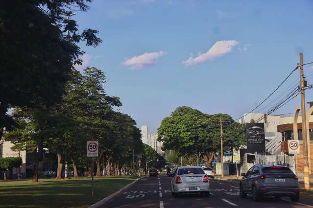 Depois dos 16&ordm;C na manh&atilde; de hoje, temperatura sobe e chega aos 36&ordm;C no feriado