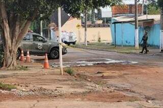 Policiais reforçaram segurança no entorno do presídio de Corumbá. (Foto: Direto das Ruas)
