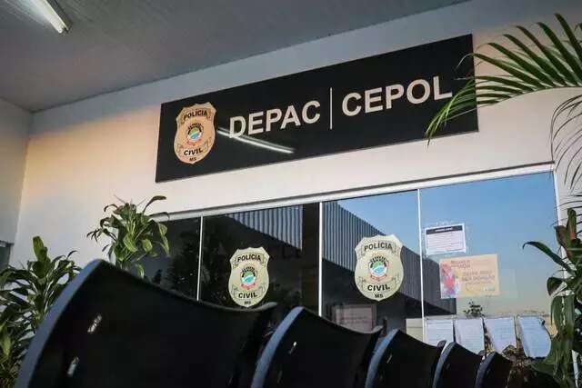 Policiais civis percebem fuga de ladr&atilde;o com celular e prendem assaltante 