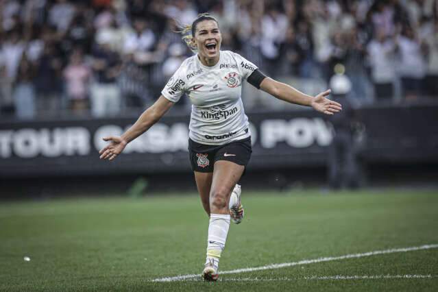 Corinthians bate Ferrovi&aacute;ria e leva t&iacute;tulo do Brasileir&atilde;o Feminino