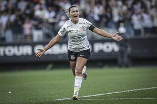 Tamires comemora gol diante a Ferroviária na Neo Química Arena. (Foto: Cris Mattos/CBF)