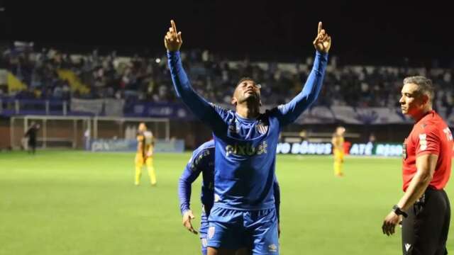 Com gol contra, Ava&iacute; vence Novorizontino e deixa o rebaixamento