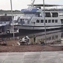 Barcos e lanchas atracados em Porto Geral são levados durante tempestade