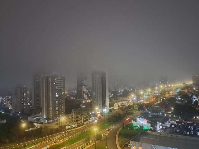 Com neblina, tempo vira e Campo Grande registra m&iacute;nima de 17&ordm;C