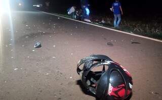 Capacete chegou a sair da cabeça do motociclista (Foto: Adilson Domingos)