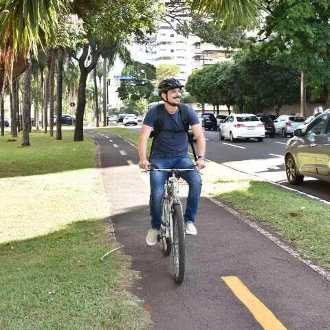 Semana da bicicleta quer estimular reflex&atilde;o sobre uso de carros e motos