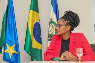 Djamila Ribeiro veio a Campo Grande pela 1ª vez a convite da Defensoria Pública de MS. (Foto: Juliano Almeida)