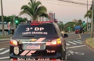 Viatura da Polícia Civil durante diligências na Capital (Foto:Divulgação PCMS)