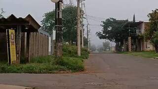 Nevoeiro no Parque dos Ipês II nesta manhã, em Ponta Porã (Foto: Direto das Ruas)