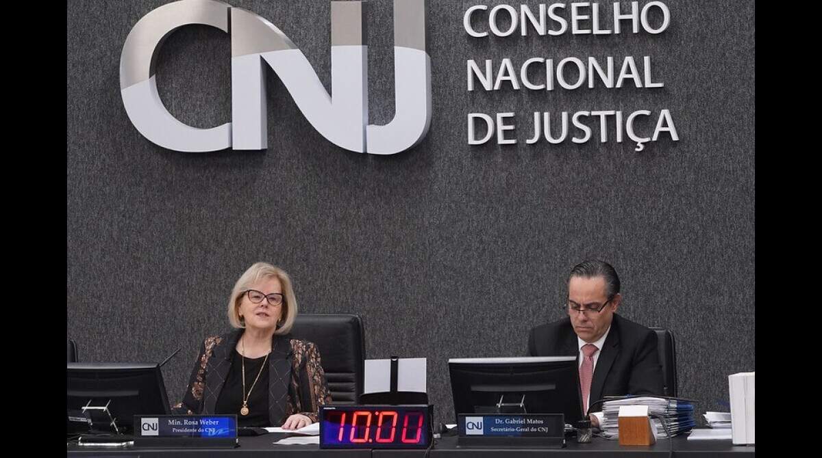 Conselho Nacional de Justiça (CNJ) - Se o documento estudantil