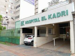 Também no Centro, prédio desativado já foi hospital público e privado. (Foto: Idaicy Solano)