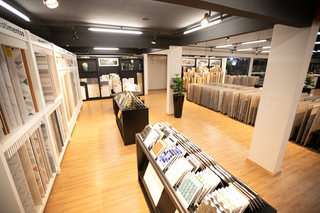 Novo showroom oferece inúmeras marcas famosas em pisos, revestimentos e acabamentos (Foto: Guilherme Molento)