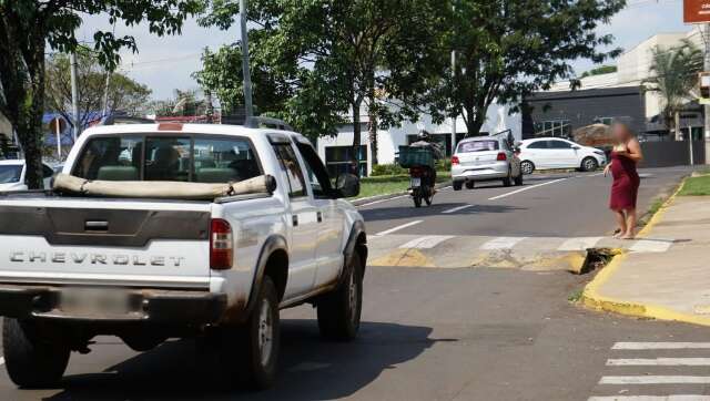 Espalhadas pela cidade, &quot;lombofaixas&quot; ainda geram reclama&ccedil;&otilde;es sobre desrespeito