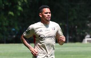 Luciano, atacante do São Paulo, em treino físico (Foto: SPFC/Divulgação)