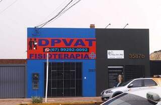 Fachada de empresa despachante de DPVAT, localizada na Rua 13 de Maio, também foi afetada pela queda de energia (Foto: Paulo Francis)