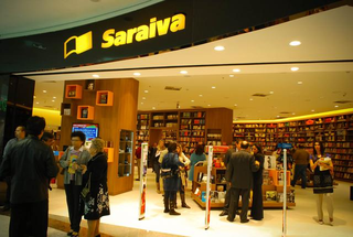 Fachada da livraria Saraiva, situada no Shopping Bosque dos Ipês, em Campo Grande. (Foto: Reprodução/Foursquare)